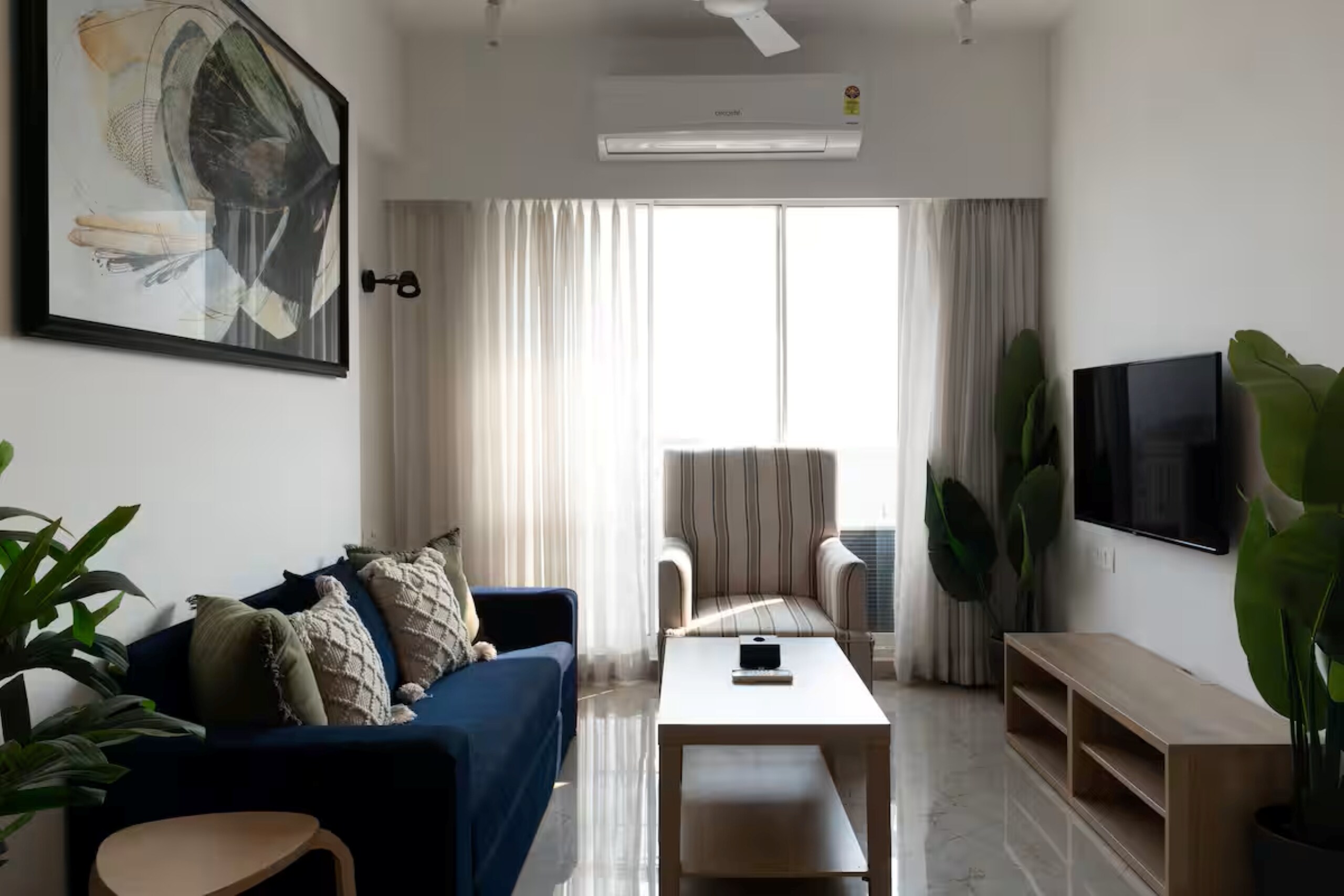 Anya 2BHK near BKC by SquareOne Stays - Tap to explore photos