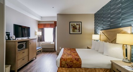Best Western Peace Arch Inn Room Type - 1 King Bed, Non-Smoking, High Speed Internet Access, Microwave And Refrigerator, Coffee Maker, Iron Best Western Peace Arch Inn Room Type - 1 King Bed, Non-Smoking, High Speed Internet Access, Microwave And Refrigerator, Coffee Maker, Iron