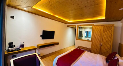 Hotel Pine Heritage Room Type - Premium Room With Forest and Garden View with Private Balcony