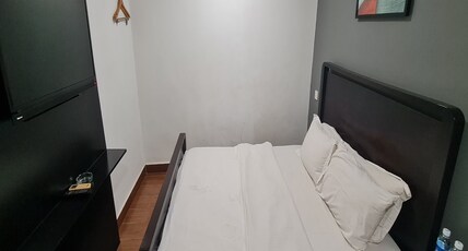 Hotel O Crossroads Hotel Room Type - Standard Queen