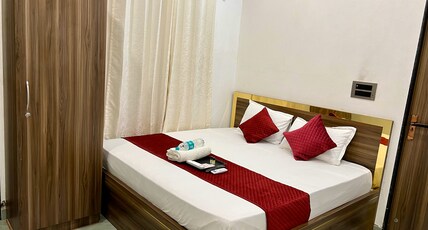 Shree Krishnam Inn Room Type - Deluxe Room - 1 King Bed