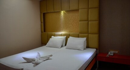 HOTEL EASTERN PLAZA Room Type - Super Deluxe Double Room