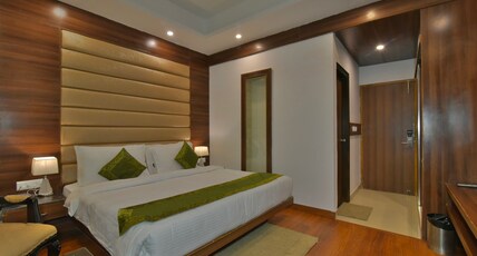DLS Highland resort and Spa Room Type - Premium Room with Balcony