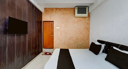 Collection O Lokmanya Nagar Metro Station Formerly Hotel Siddhivinayak Room Type - Classic