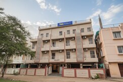 FabHotel 4 Star Executive