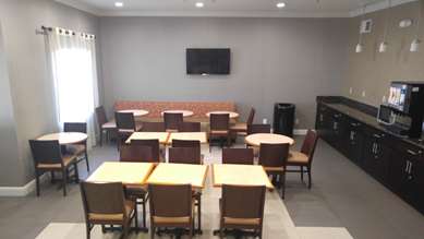 Best Western Plus Delta Inn & Suites