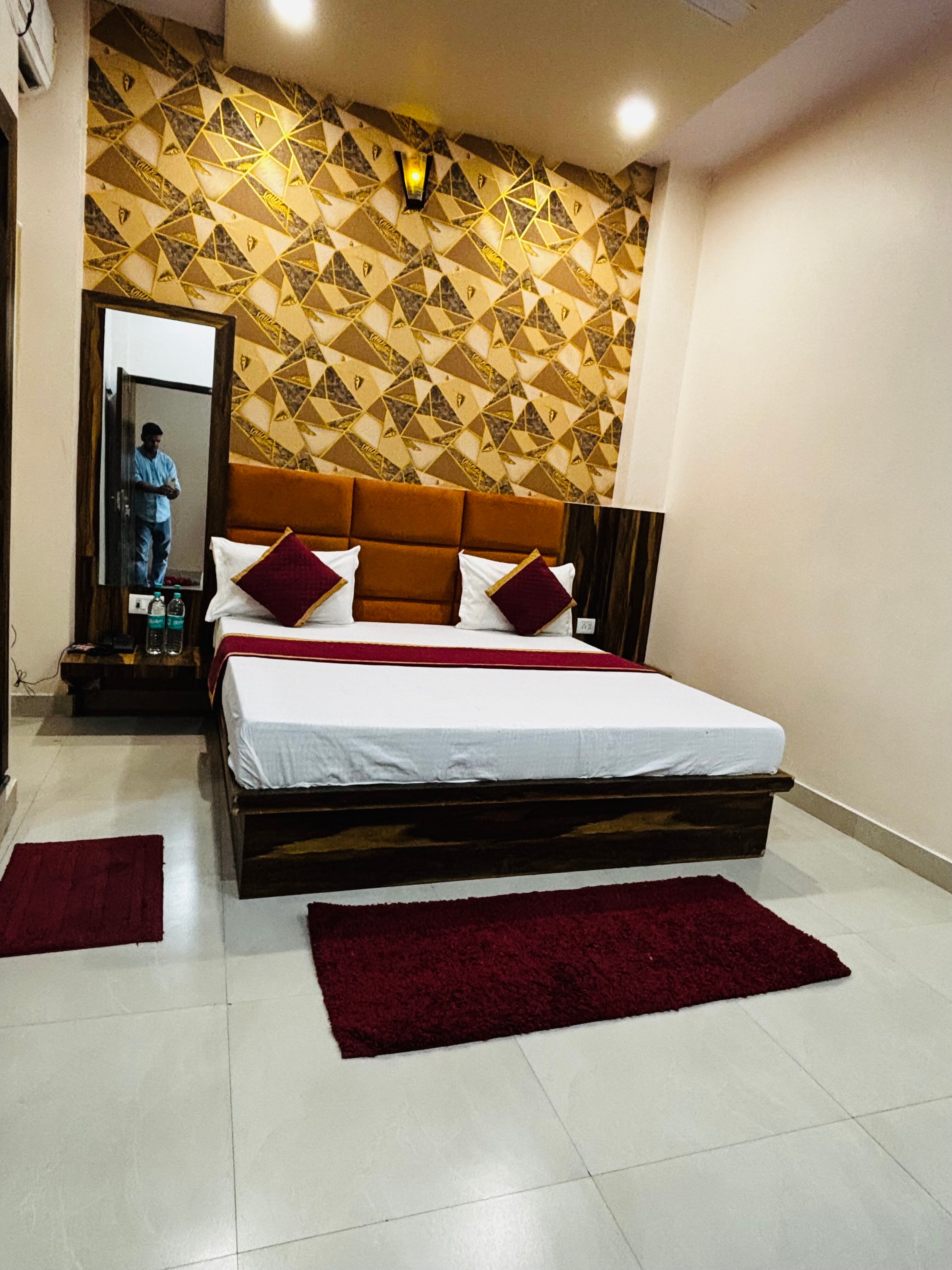 Hotel Keshavam Inn - Tap to explore photos