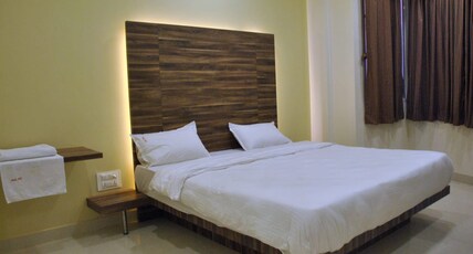 Hotel Sai Tree Executive Room Type - Deluxe AC Room