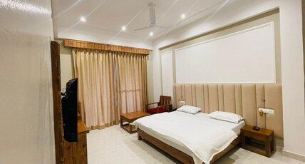 Raja Ji Hotels Room Type - Luxury Rooms with Private Balcony