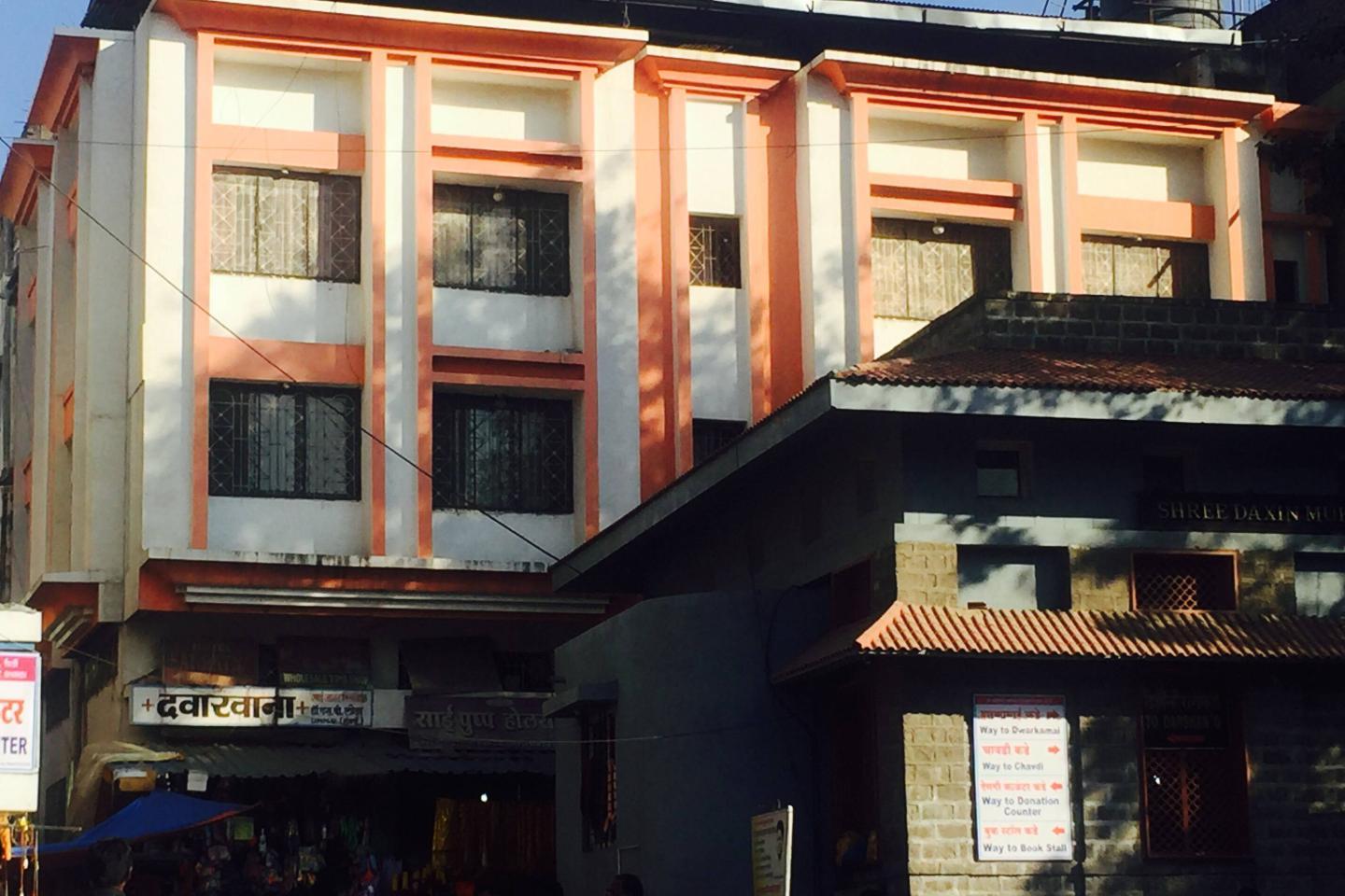 Sairatna Hotel - Tap to explore photos
