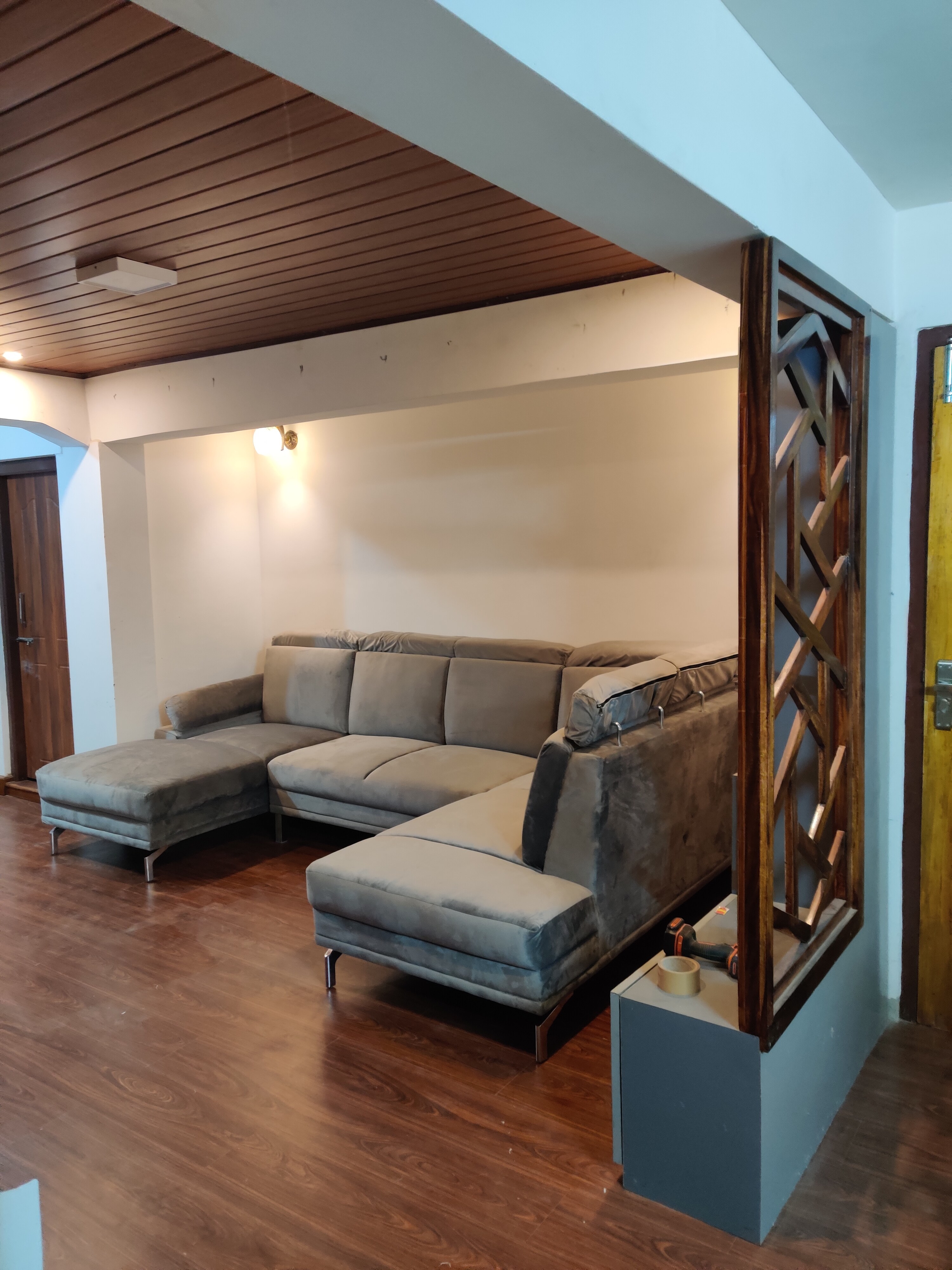 Nembang Homestay | Rooms with Wi-Fi - Tap to explore photos