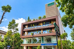 Address of Hotel Boulevard