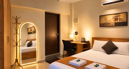 Igloo Stays and Dorms | Opp to Lulu Mall Room Type - Elite Queen