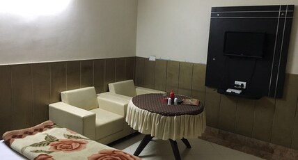Aashiyana Room Type - Deluxe Room