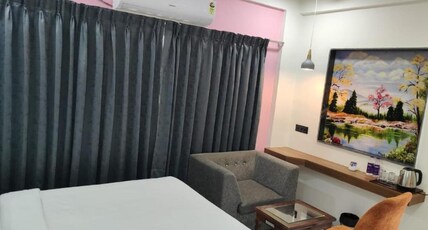 LILIUM HOTELS Room Type - Executive Queen