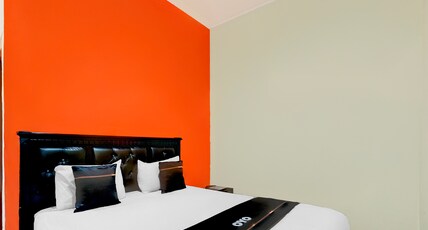 Hotel O 76 Gayungsari Room Type - Indonesia Deluxe Double