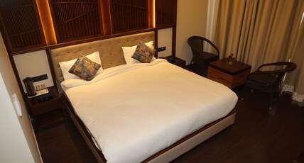 HOTEL LAKHDATAR Room Type - Super Deluxe Room