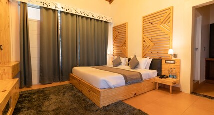 Whispering Pines Resort Mukteshwar Room Type - Cottage Room With Himalayan View