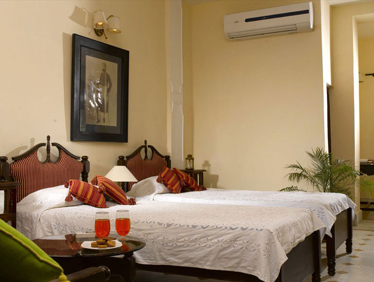 Hotel Narayan Niwas Palace - Tap to explore photos