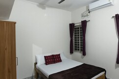 Sharada Vilas Home Stay