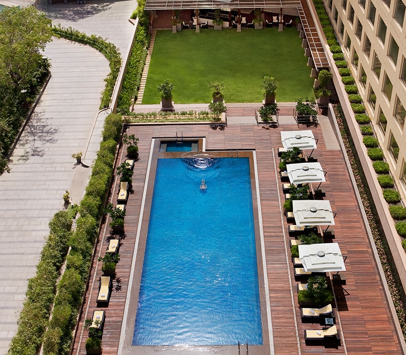 Courtyard by Marriott Mumbai International Airport - Tap to explore photos