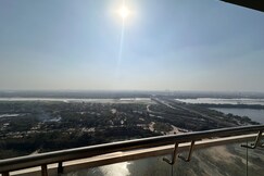 Luxe Aurum Suites- River Panoarama, Supernova