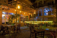 Rooms of Swiss Cottage by Oscenox