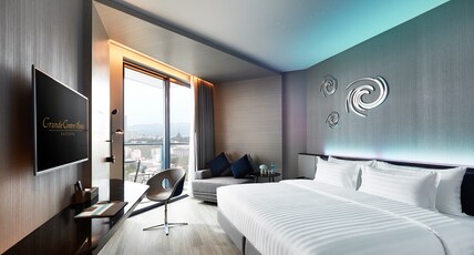 Grande Centre Point Pattaya Room Type - Deluxe Seaview