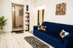 SUPER Luxury WhiteTown 1BHK walkable to beach - Noel