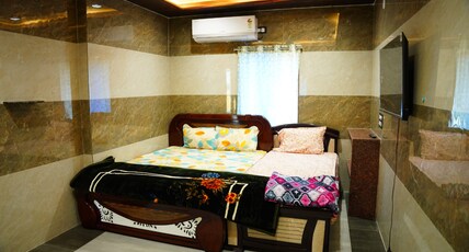 PADMAVATI NIVAS Room Type - Bedroom 1