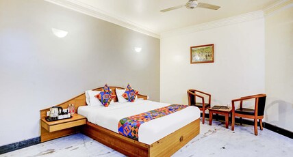 FabHotel Ratna Regency Room Type - Deluxe Room