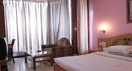 Arch Manor Room Type - Royal Deluxe Room