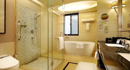Hilton Xiamen Room Type - KING EXECUTIVE PREMIUM RM