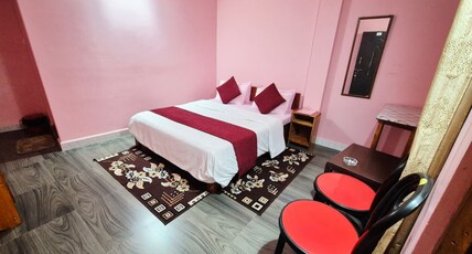 Rose Ville Homestay Room Type - Deluxe Room