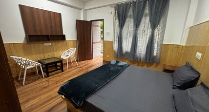 Pahadi paradise Room Type - Bedroom 1