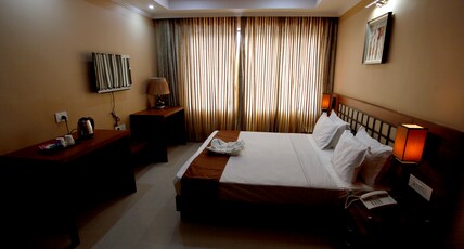 Kamlesh Continental Room Type - Suite Room