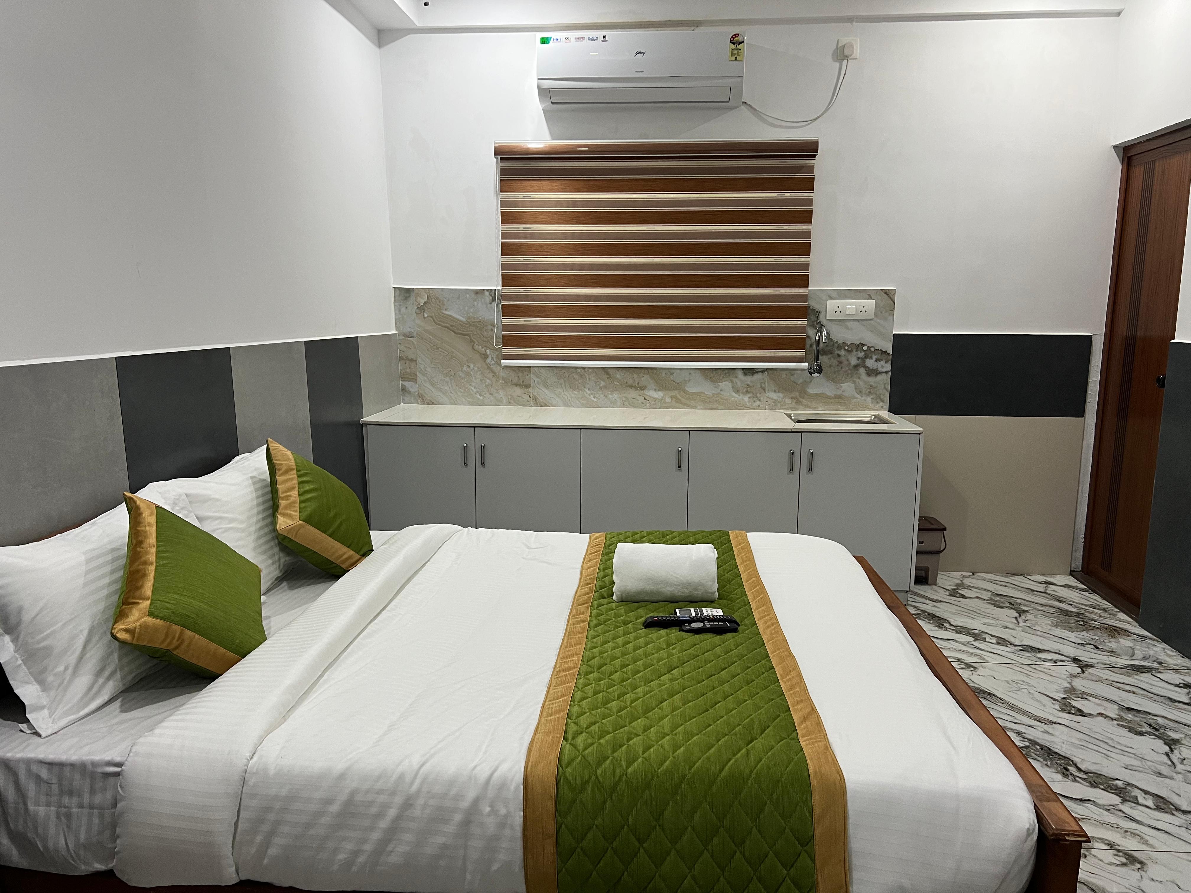 ENKE SUITES | 10 min to infopark kakkanad - Tap to explore photos