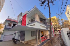 Photos of Luxury Living in Patliputra Villa 3 5BHK 8 Beds