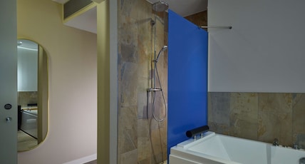 Haven Hotel Rotterdam, Curio Collection by Hilton Room Type - TWIN SUPERIOR ROOM