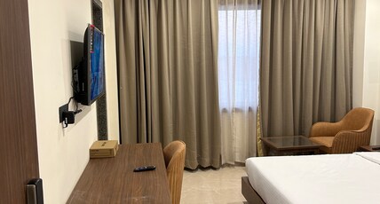 Grand Bhelsa Hotel and Resort Room Type - DELUXE