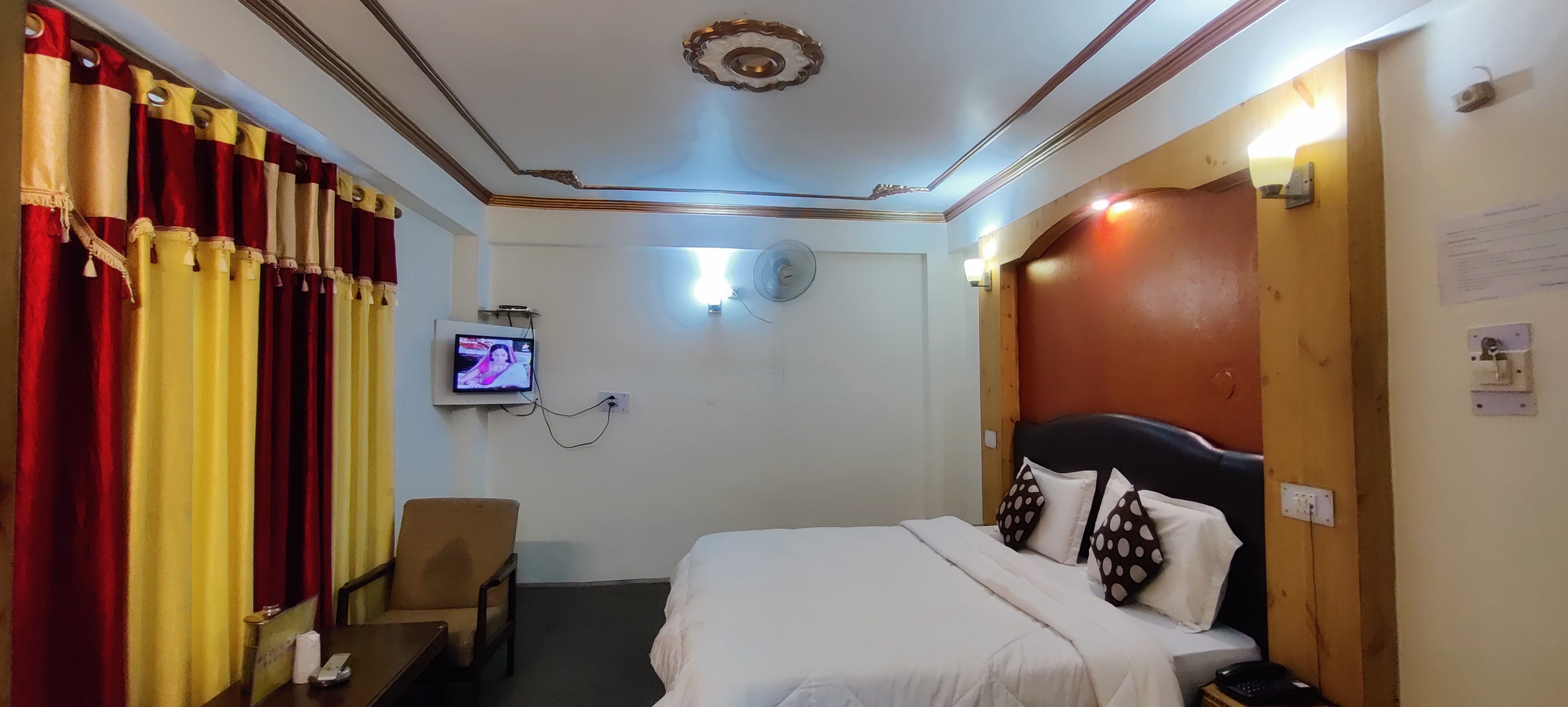 Hotel Sun Beam - Tap to explore photos