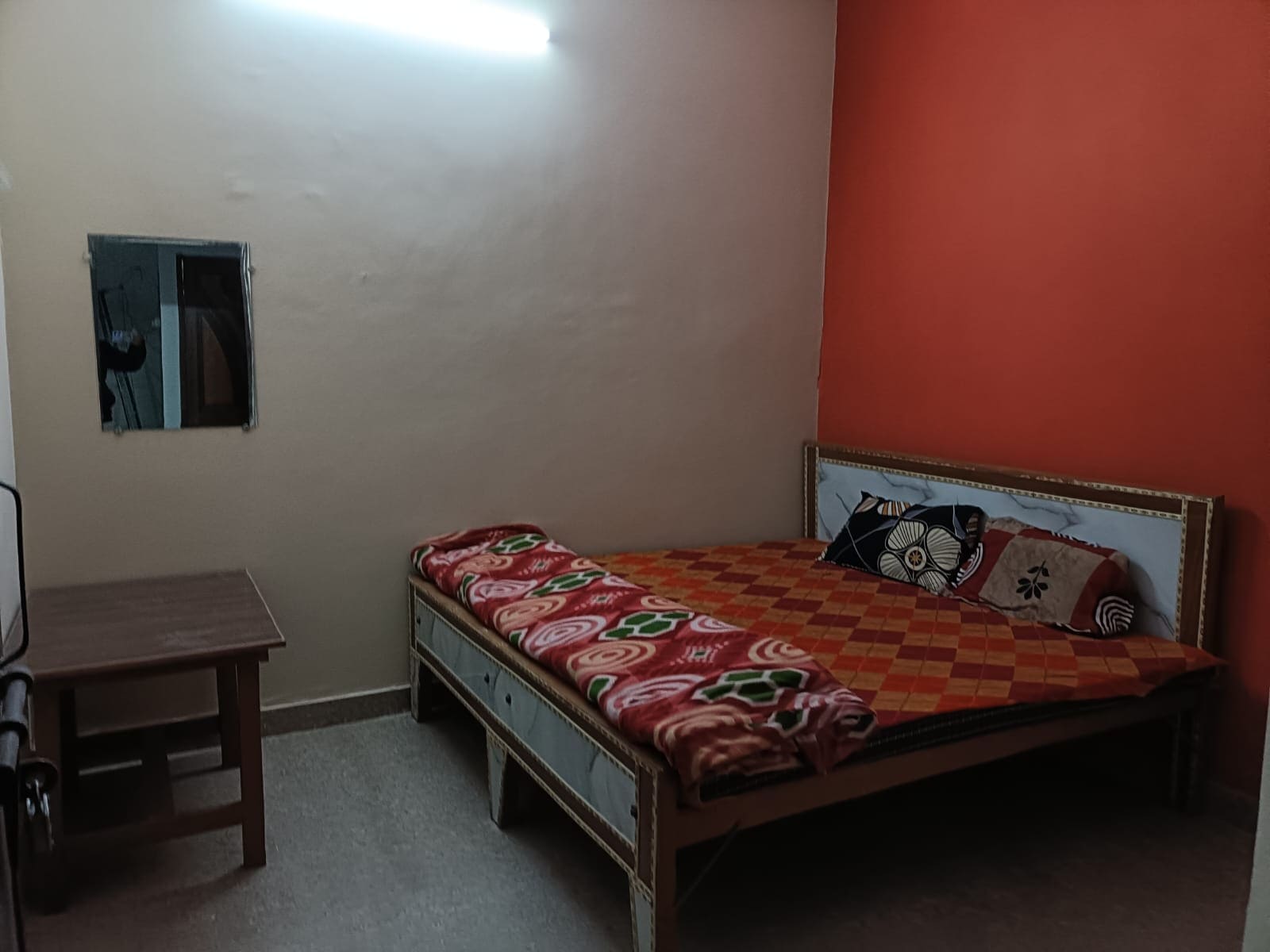 GOPAL SADAN2 GUEST HOUSE VRINDAVAN - Tap to explore photos