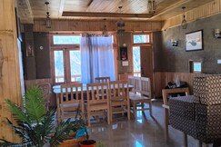 Him Kuteer Lodge and Resturant