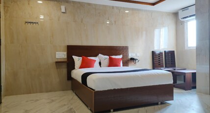 Hotel grand inn Room Type - Deluxe  Room