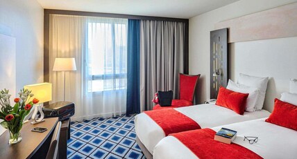 Mercure Chartres Centre Cath Room Type - Superior Room with twin beds