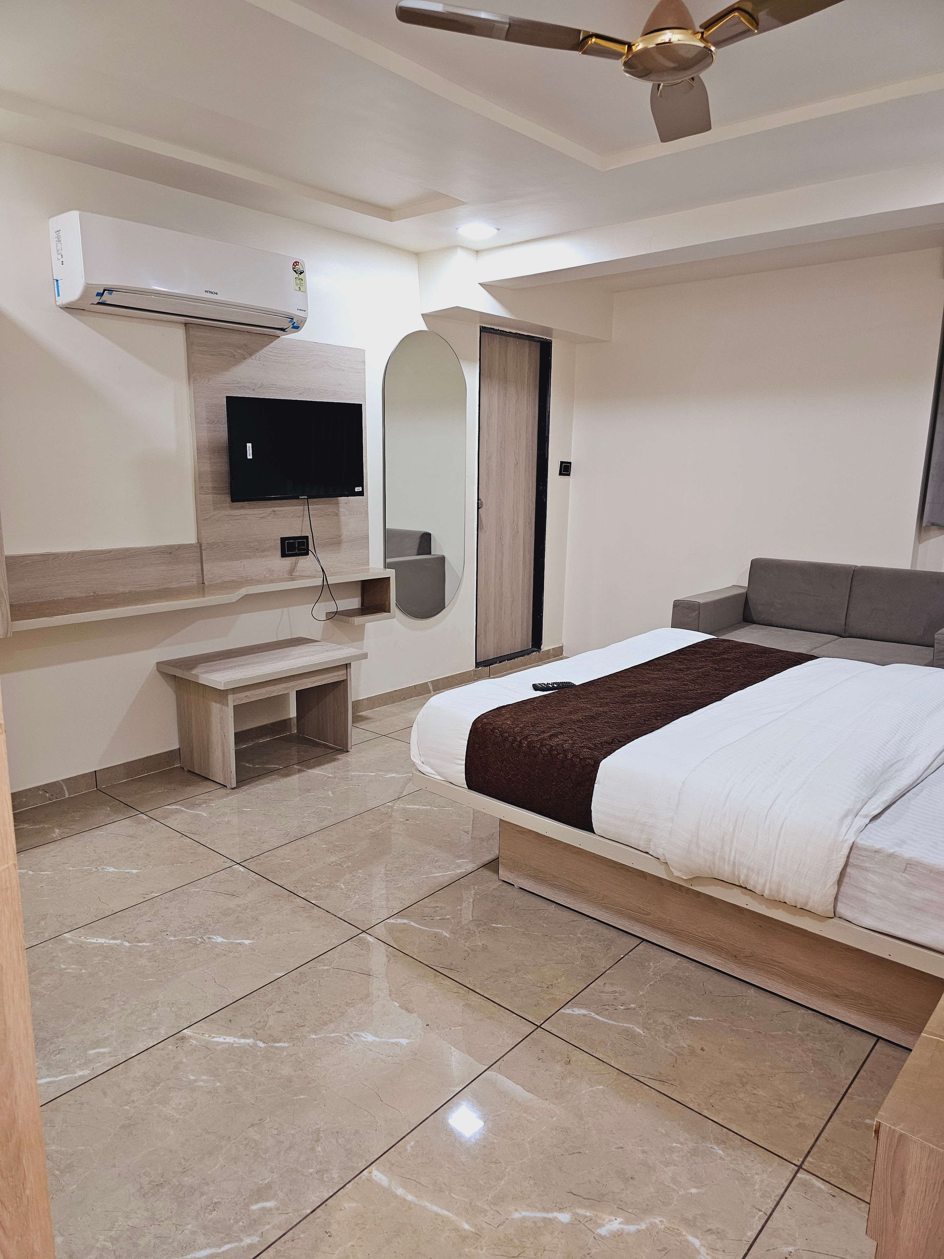 Hotel RK Villa Bapunagar - Tap to explore photos
