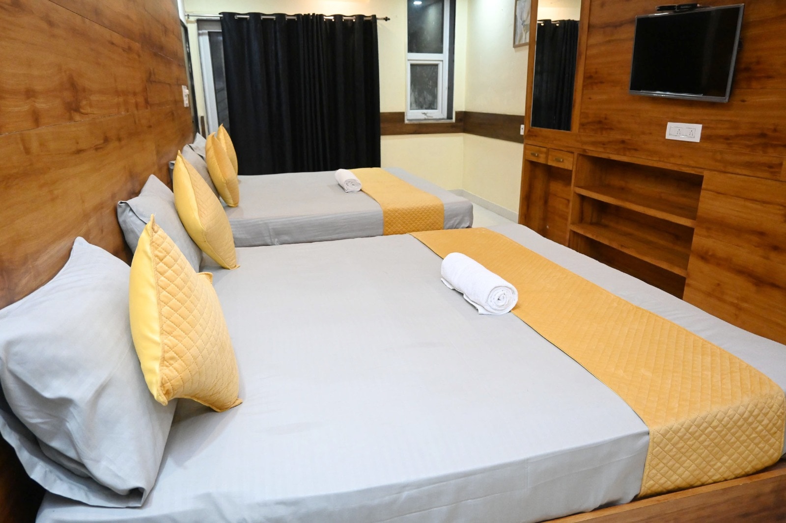 Hotel Mangalam and Marriage Garden - Tap to explore photos