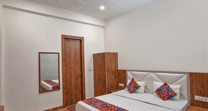 FabHotel Sirtaj Suites Room Type - Deluxe Room