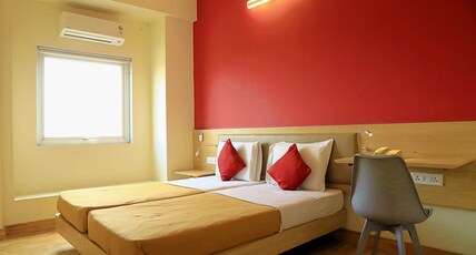 Smart Inn @ Taleda Square Room Type - EXECUTIVE AC ROOM