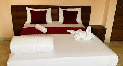 LAKSHMI COMFORTSS Room Type - Queen Bed Room with City View